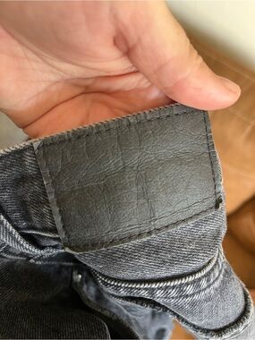 Everlane women’s black jeans